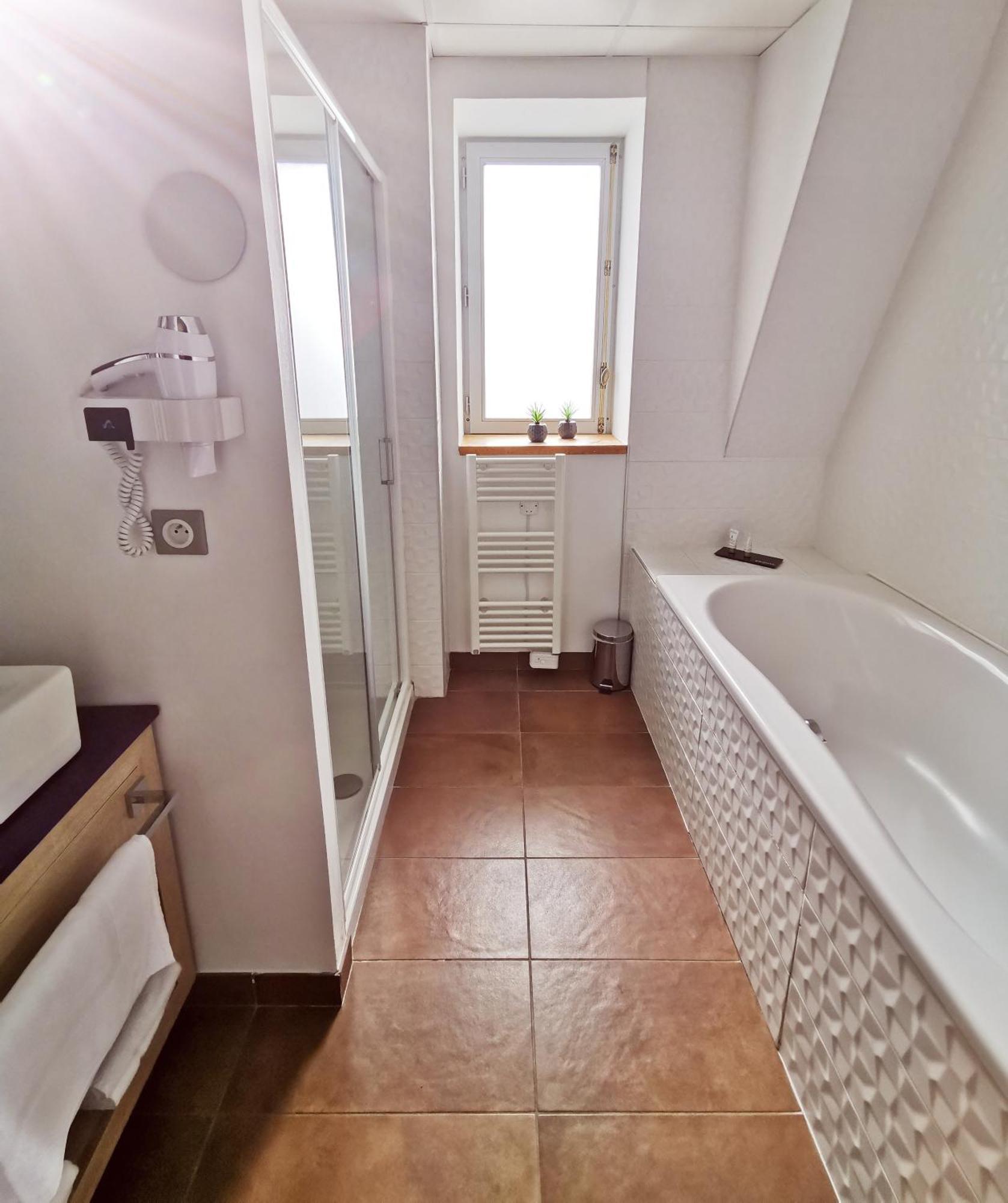 Grand Hotel Brive Ngoại thất bức ảnh