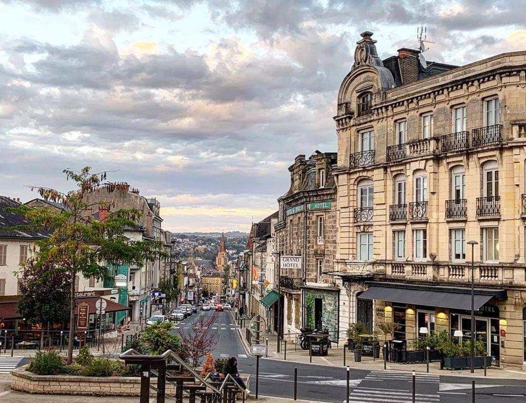 Grand Hotel Brive Ngoại thất bức ảnh